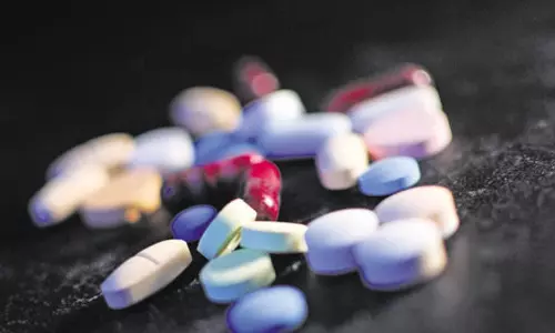 ദേശീയ മരുന്ന് വില നിയന്ത്രണ സമിതിയുടെ പുതുക്കിയ വിലവിവരപ്പട്ടികയില് 21 ജീവന് രക്ഷാ മരുന്നുകള് കൂടി ദേശീയ മരുന്ന് വില നിയന്ത്രണ സമിതിയുടെ പുതുക്കിയ വിലവിവരപ്പട്ടികയില് 21 ജീവന് രക്ഷാ മരുന്നുകള് കൂടി