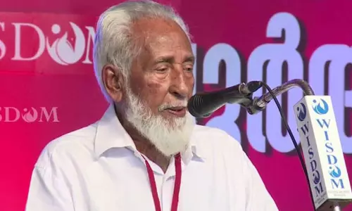 വിദ്യാഭ്യാസ വിചക്ഷണനും ബഹുഭാഷാ പണ്ഡിതനുമായ കരുവള്ളി മുഹമ്മദ് മൗലവി അന്തരിച്ചു