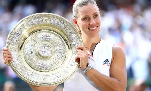 വിംബിള്‍ഡണ്‍ വനിതാ സിംഗിള്‍സ് കിരീടം  ഏഞ്ജലിക് കെര്‍ബറിന്