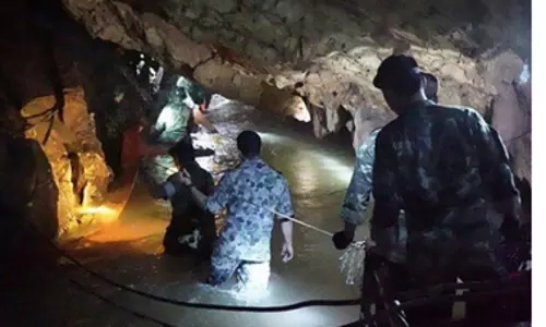 തായ്‌ലന്‍ഡ് ഗുഹയില്‍ രക്ഷാപ്രവര്‍ത്തനം നടത്തുന്നതിനിടെ ഒരാള്‍ മരിച്ചു