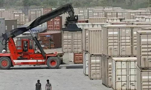 മോദി ഭരണത്തില്‍ കയറ്റുമതി കുത്തനെ ഇടിഞ്ഞു