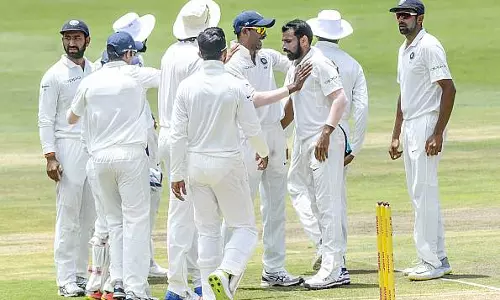 ടെസ്റ്റ് പരമ്പര:  നേട്ടം ഇന്ത്യക്ക്;  പേടിയോടെ ഇംഗ്ലണ്ട് 