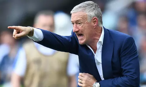 ദഷാംപ്‌സ് തന്നെ; ഫ്രാൻസിന്റെ പരിശീലക സ്ഥാനത്ത് തുടരും