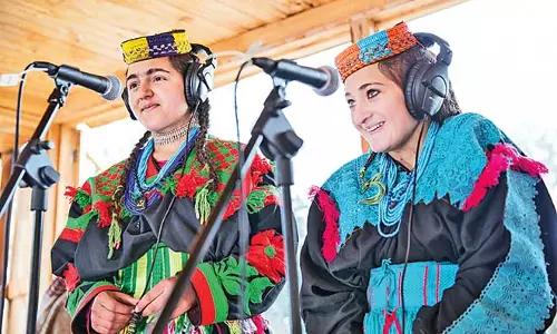 സംഗീതാസ്വാദകരുടെ മനം കവർന്ന് കോക്ക് സ്റ്റുഡിയോ എക്സ്പ്ലോറർ സംഗീതാസ്വാദകരുടെ മനം കവർന്ന് കോക്ക് സ്റ്റുഡിയോ എക്സ്പ്ലോറർ