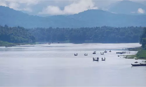 പെരിയാർ കരകവിയാനുള്ള സാധ്യത; ക്രമീകരണങ്ങളുമായി എറണാകുളം ജില്ലാ ഭരണകൂടം