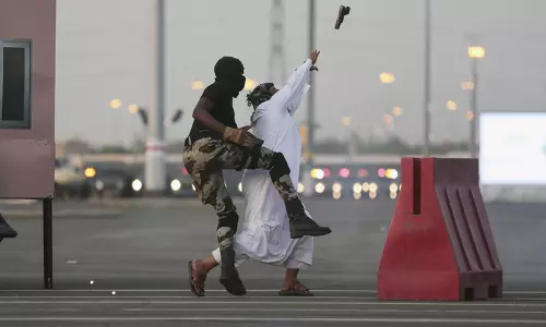 സൌദി ബുറൈദയിൽ തീവ്രവാദി ആക്രമണം: സുരക്ഷാ ഭടനും ബംഗ്ലാദേശിയും കൊല്ലപ്പെട്ടു