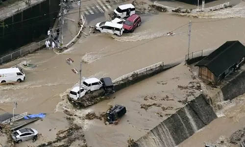 ജപ്പാനില്‍ വെള്ളപ്പൊക്കം; മരണസംഖ്യ 100 ആയി