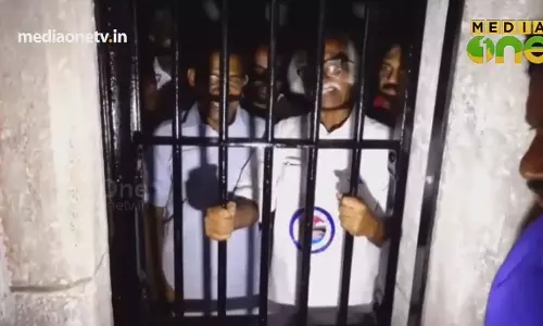 Polimix | കടന്നപ്പള്ളി രാമചന്ദ്രൻ ലോക്ക് അപ്പിലാണ് (Epi585Part1) Polimix | കടന്നപ്പള്ളി രാമചന്ദ്രൻ ലോക്ക് അപ്പിലാണ് (Epi585Part1)