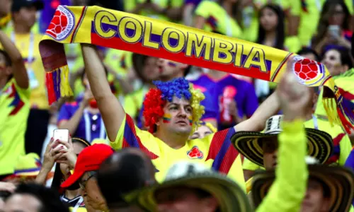ലോകകകപ്പില്‍ നിന്നും പുറത്തായെങ്കിലും കൊളംബിയന്‍ ടീമിനെ ആഘോഷത്തോടെ വരവേറ്റ് ജന്‍മനാട്
