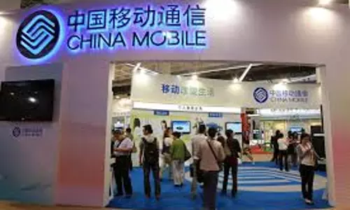 ചൈനയുടെ മൊബൈലുകള്ക്ക് അമേരിക്കയില് വിലക്ക്; രാജ്യസുരക്ഷക്ക് ഭീഷണിയെന്ന് അമേരിക്ക ചൈനയുടെ മൊബൈലുകള്ക്ക് അമേരിക്കയില് വിലക്ക്; രാജ്യസുരക്ഷക്ക് ഭീഷണിയെന്ന് അമേരിക്ക