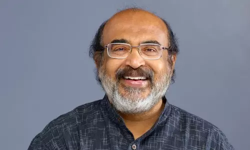 അംബാനി മോഹിച്ചാല്‍ അമ്പിളിയമ്മാവനെ വരെ മോദി വീട്ടിലെത്തിക്കും: തോമസ് ഐസക്