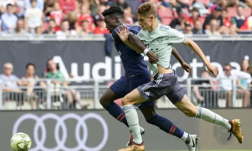 പി.എസ്‍.ജിയെ കെട്ടുകെട്ടിച്ച് ബയേണ്‍