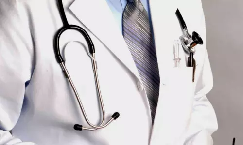 ഡോക്ടര്‍ അകത്തുണ്ട്; ഈ ഫെയ്സ്‍ബുക്ക് പേജില്‍