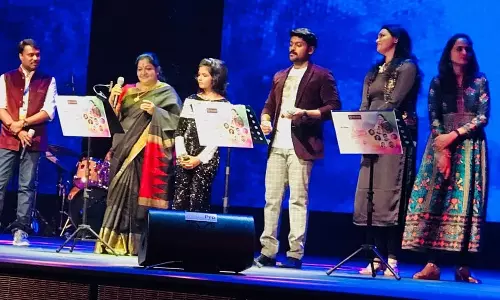 പ്രവാസികള്‍ക്ക് സംഗീത വിരുന്നൊരുക്കി ഖത്തറില്‍ ചിത്രവര്‍ഷങ്ങള്‍ പെയ്‍തിറങ്ങി