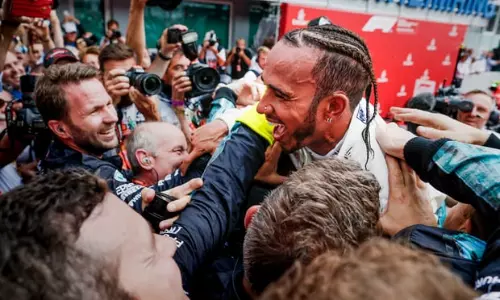 ജര്‍മന്‍ ഗ്രാന്‍ഡ് പ്രീയില്‍ ലൂയിസ് ഹാമില്‍ട്ടന്‍റെ അതിശയക്കുതിപ്പ്