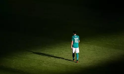 “പൊഡോൾസ്കിയും ക്ലോസെയും ഒരിക്കലും ജർമ്മൻ-പോളിഷ് ആയില്ല, പിന്നെ ഞാൻ എങ്ങനെ ജർമ്മൻ-തുർക്കിഷ് ആയി?” 