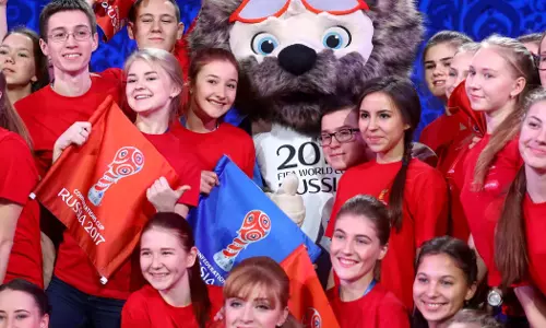 ഒരിക്കലും മറക്കില്ല; റഷ്യന്‍ ലോകകപ്പിനെ ആതിഥ്യം കൊണ്ട് മനോഹരമാക്കി വളണ്ടിയര്‍മാര്‍