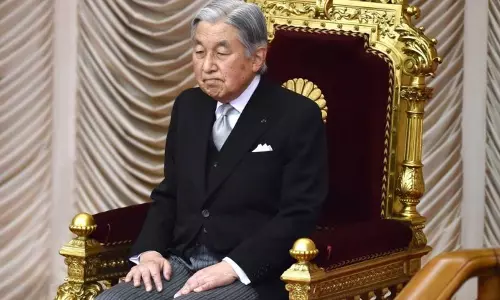 ജപ്പാന്‍ ചക്രവര്‍ത്തി ശാരീരിക അവശതകള്‍ മൂലം സ്ഥാനമൊഴിയുന്നു