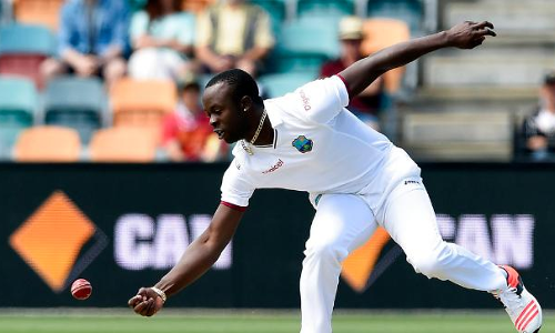 റോച്ചിന്റെ മാരക ഏറില്‍ തകര്‍ന്ന് ബംഗ്ലാദേശ്:  44 വര്‍ഷത്തിനിടെ താഴ്ന്ന ഒന്നാം ഇന്നിങ്‌സ് സ്‌കോര്‍ 