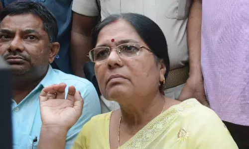 മുസാഫര്‍പൂര്‍ അഭയകേന്ദ്രത്തിലെ ബലാത്സംഗം: ബി.ജെ.പി മുന്‍ മന്ത്രിക്കെതിരെ ജാമ്യമില്ലാ വകുപ്പ്, മന്ത്രി ഒളിവില്‍