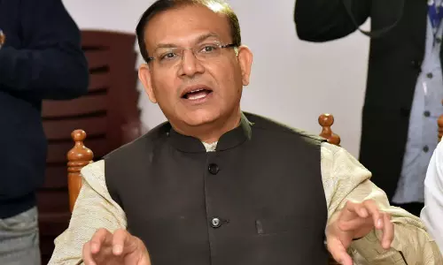 ബീഫിന്റെ പേരില്‍ കൊല നടത്തിയവരെ മാലയിട്ട് സ്വീകരിച്ച കേന്ദ്രമന്ത്രി  മാപ്പ് പറഞ്ഞു