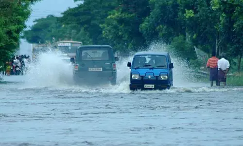 ആലപ്പുഴയ്ക്ക് സ്വന്തമായി മന്ത്രിമാര്‍ മൂന്ന്; വെള്ളം കേറിയപ്പോള്‍ ആരെയും കണ്ടില്ലെന്ന് ജനങ്ങള്‍