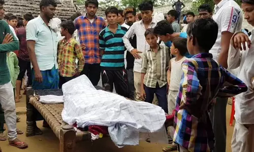 പശുവിന്റെ പേരില്‍ കൊല; 28കാരന്‍ ജീവനുവേണ്ടി യാചിക്കുമ്പോഴും പശുക്കളെ  നോക്കിയിരുന്ന പൊലീസ്‌