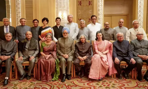 ആക്‌സിഡന്റല്‍ പ്രൈംമിനിസ്റ്റര്‍ ‘ആ രാഷ്ട്രീയക്കാര്‍’ ഒരൊറ്റ ഫ്രെയിമില്‍ 