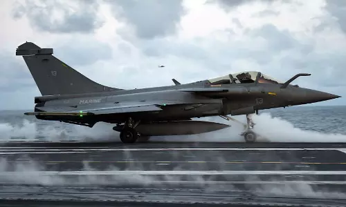 റാഫേല്‍ വിമാന കരാറില്‍ മോദിക്കെതിരെ അവകാശ ലംഘനത്തിന് കോണ്‍ഗ്രസ്സ് 