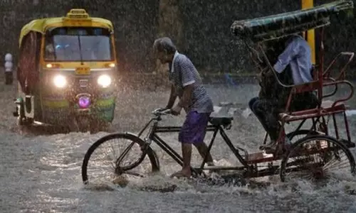 ഉത്തര്‍പ്രദേശില്‍ മഴക്കെടുതി: മരിച്ചവരുടെ എണ്ണം 58 ആയി