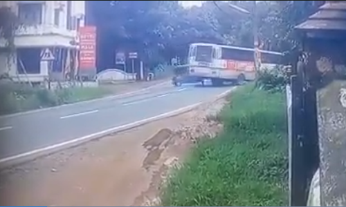 പാമ്പാടി ബസപകടത്തിന്‍റെ ദൃശ്യങ്ങള്‍ പുറത്ത്