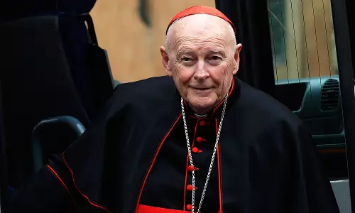 ലൈംഗികാരോപണക്കേസില്‍ കുടുങ്ങിയ കർദ്ദിനാള്‍ തിയോഡോര്‍ മാക്ക്കാരിക്കിന്റെ രാജി ഫ്രാന്‍സിസ് മാര്‍പ്പാപ്പ സ്വീകരിച്ചു