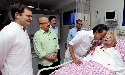 കരുണാനിധിയുടെ നില മെച്ചപ്പെട്ടു; മരുന്നുകളോട് കൃത്യമായി പ്രതികരിക്കുന്നു