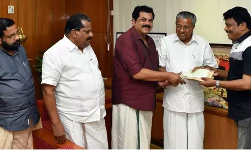 പ്രളയക്കെടുതിയില്‍ കഴിയുന്നവര്‍ക്ക് സഹായവുമായി വീണ്ടും അമ്മ; 40 ലക്ഷം നല്‍കി