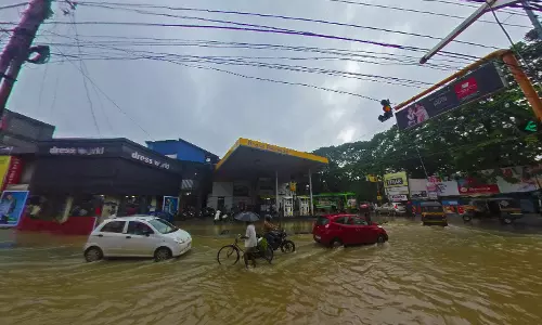 ഞായറാഴ്ച വരെ മഴ തുടരും; 12 ജില്ലകളില്‍ റെഡ് അലര്‍ട്ട്