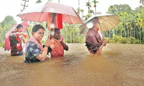 ബുധനാഴ്ച വരെ കനത്ത മഴ തുടരും; മഴക്കെടുതിയില്‍ മരിച്ചവരുടെ എണ്ണം 33 ആയി