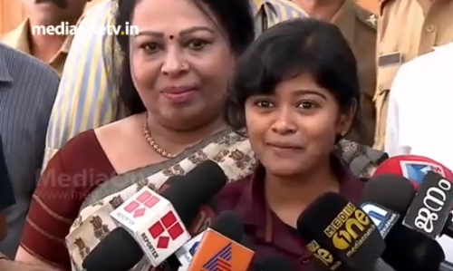 ഞാന്‍ സര്‍ക്കാരിന്റെ മകളാണ്, അതിന്റെ എല്ലാ സംരക്ഷണവും എനിക്കുണ്ട്: ഹനാന്‍