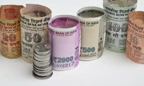 രൂപയുടെ മൂല്യം റെക്കോര്‍ഡ് താഴ്ചയില്‍; ചരിത്രത്തിലാദ്യമായി 71 രൂപയിലെത്തി