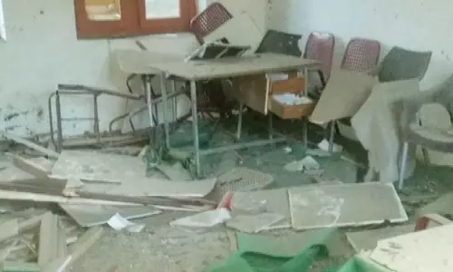 പാകിസ്താനില്‍ പെണ്‍കുട്ടികള്‍ മാത്രം പഠിക്കുന്ന സ്‌കൂളുകള്‍ക്കു നേരെ ആക്രമണം