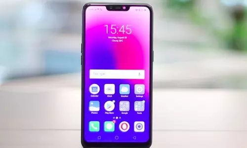 കുറഞ്ഞ വിലക്കൊരു നോച്ച് ഡിസ്‌പ്ലെ; റിയല്‍മിയുടെ പുതിയ മോഡല്‍ 