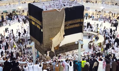 കിസ്‌വ തുന്നും കാഴ്ചകള്‍: കഅ്ബാലയത്തെ അണിയിക്കാനുള്ള പുതിയ കിസ‌്‌വ പുടവ തയ്യാറായി