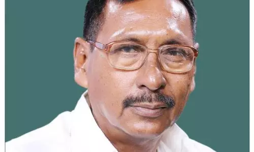 റെയില്‍വേ സഹമന്ത്രി രാജെന്‍ ഗൊഹെയ്നെതിരെ ബലാത്സംഗ കേസ്