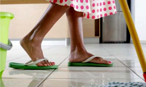 ഗാർഹികത്തൊഴിലാളി റിക്രൂട്ട്മെന്റ്; ഇന്ത്യ, ബംഗ്ലാദേശ്, ശ്രീലങ്ക രാജ്യങ്ങളുമായി കുവൈത്ത് പുതിയ കരാറുണ്ടാക്കുന്നു