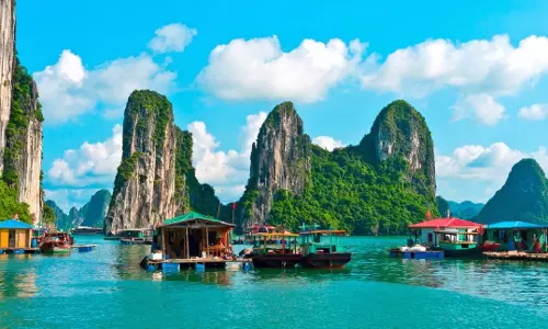 ഇന്ത്യന്‍ രൂപ കൊണ്ട് രാജാവിനെ പോലെ യാത്ര ചെയ്യാവുന്ന ഏഴു രാജ്യങ്ങള്‍