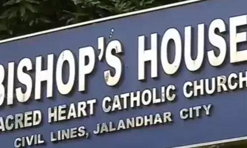 അന്വേഷണ ഉദ്യോഗസ്ഥർ ബിഷപ്പ് ഹൗസിൽ എത്തിയപ്പോൾ നടന്നത് നാടകീയ സംഭവങ്ങൾ  