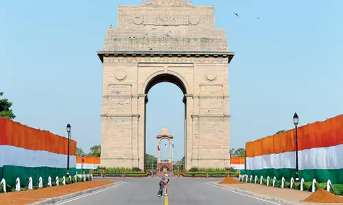 71 സ്വാതന്ത്ര്യദിനാഘോഷം; ഒരുക്കങ്ങള്‍ പൂര്‍ത്തിയായി, രാഷ്ട്രപതിയുടെ സ്വാതന്ത്ര്യ ദിന സന്ദേശം ഇന്ന്