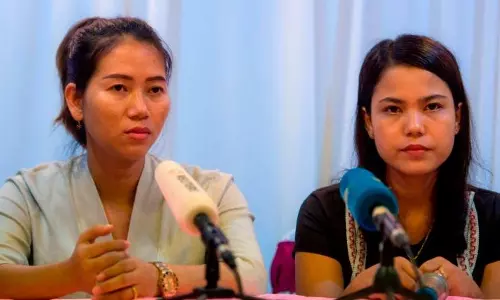 മ്യാന്മറില് തടവ് ശിക്ഷക്ക് വിധിച്ച രണ്ട് മാധ്യമ പ്രവര്ത്തകര് നിരപരാധികളാണെന്ന് ബന്ധുക്കള് മ്യാന്മറില് തടവ് ശിക്ഷക്ക് വിധിച്ച രണ്ട് മാധ്യമ പ്രവര്ത്തകര് നിരപരാധികളാണെന്ന് ബന്ധുക്കള്