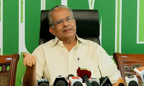 അസമില് ഒരു വിഭാഗം ജനതയെ അപരവല്ക്കരിക്കാന് ബി.ജെ.പി ശ്രമം: ഇ.ടി മുഹമ്മദ് ബഷീര് അസമില് ഒരു വിഭാഗം ജനതയെ അപരവല്ക്കരിക്കാന് ബി.ജെ.പി ശ്രമം: ഇ.ടി മുഹമ്മദ് ബഷീര്