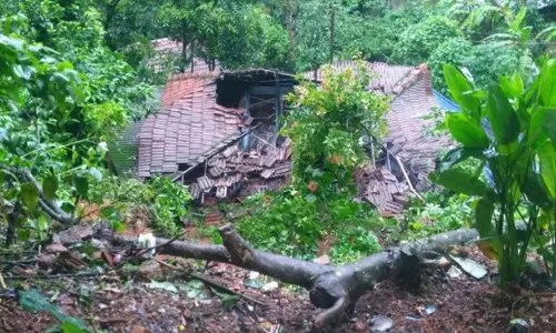 അടിമാലിയില്‍ ഉരുള്‍പൊട്ടലില്‍ മരിച്ചത് ഒരു കുടുംബത്തിലെ അഞ്ചുപേര്‍