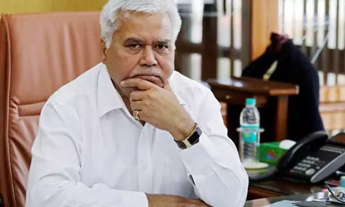 ‘ആധാർ ചലഞ്ച്’ നായകൻ ആർ.എസ് ശർമ്മയുടെ കാലാവധി നീട്ടി  